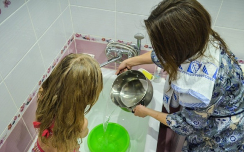 Известны адреса домов в Кирове, где на 2 недели отключат горячую воду