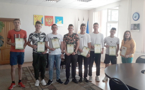 В Кировской области школьники помогли потушить крупный пожар