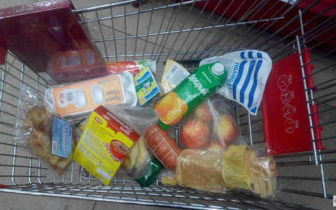 В российских магазинах подешевеют овощи