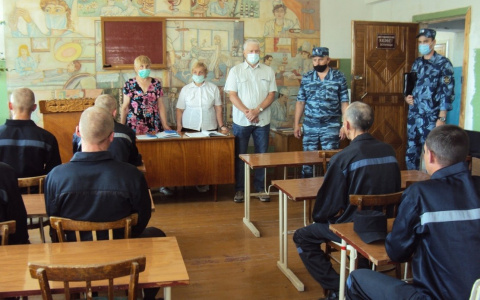 В кировских колониях усилили противоэпидемиологические меры