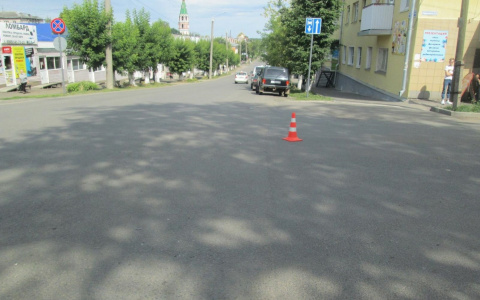 В Слободском на дороге сбили 16-летнего парня на велосипеде