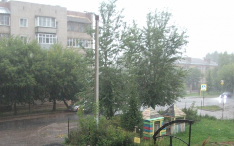 Потоп в Кирове из-за ливня: видео и фото последствий непогоды 31 июля