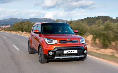 Производитель выпустил новую версию кроссовера KIA Soul