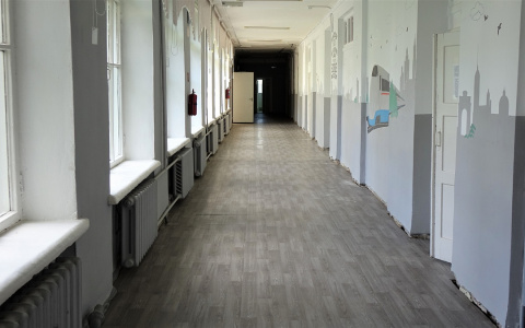 Школу в Чистых прудах отремонтируют к началу учебного года