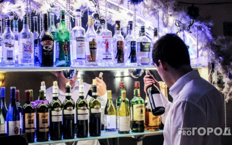 В Кировской области мужчину вернули в колонию из-за посещения бара