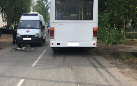 В Кировской области на мальчика наехал автобус