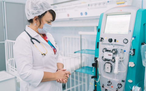 Кировские врачи спасли жизнь 7-летнему мальчику с редким заболеванием