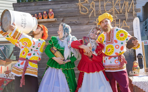 Кировчане по-семейному отпраздновали день рождения челленджа #ЯвыбираюВятское