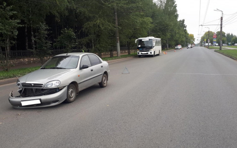 В Кирове в ДТП с участием автобуса пострадала 12-летняя девочка