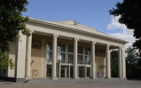 Сотрудникам Вятской филармонии переплачивали за концерты