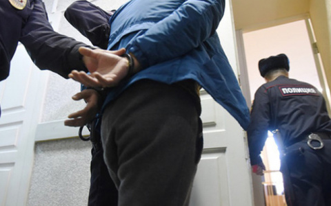 В Кирове поймали 16-летнего продавца наркотиков