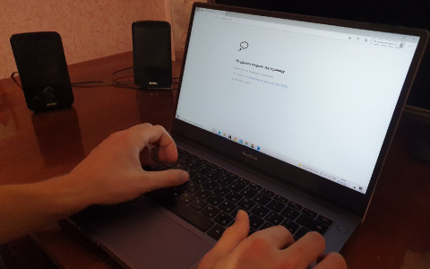 Facebook и Instagram перестали работать по всему миру