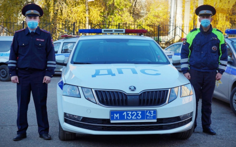 Кировские сотрудники ДПС экстренно сопроводили беременную женщину в роддом