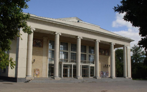 На экс-директора Вятской филармонии завели уголовное дело