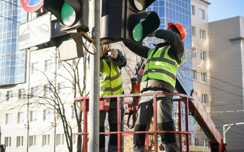 В Кирове заменят светофоры на 7 перекрестках