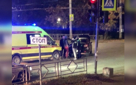 В центре Кирова в ДТП пострадал водитель иномарки Volkswagen Polo