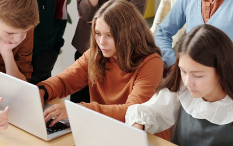 Продолжается регистрация участников на X Всероссийский онлайн-чемпионат «Изучи интернет — управляй им!»