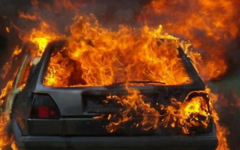 В Кировской области в загоревшемся автомобиле погиб мужчина