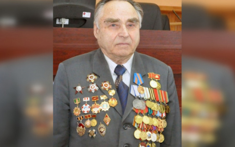 В Кировской области вынесли приговор сиделке, укравшей у ветерана 15 орденов и миллион рублей