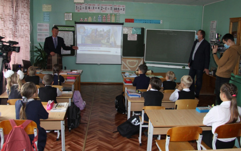 «Ростелеком» построил оптику до полутора тысяч социально значимых объектов Кировской области