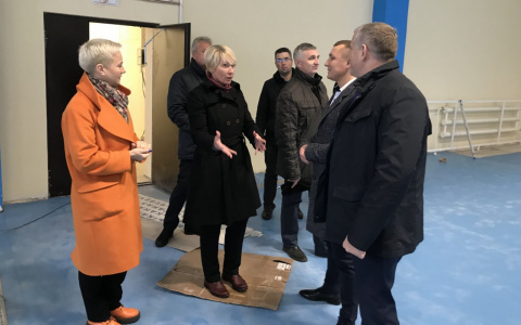 В Нововятске скоро откроют обновленный СК «Россия»