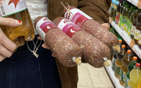 В России сильно подорожают колбаса и сосиски