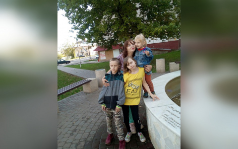 В Кирове мать-одиночка с тремя детьми живет в пристрое к пожарной части
