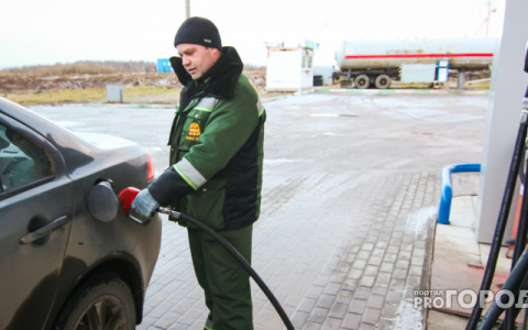 Кировская область стала лидером по росту цен на топливо