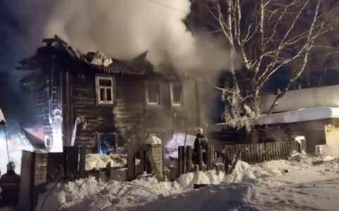 В резонансном пожаре с четырьмя погибшими детьми в Кирове обвинили электрика