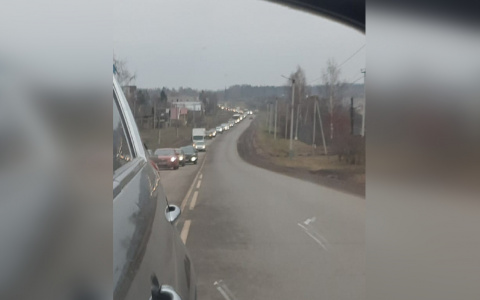 Из-за нового светофора в Кирове образовалась шестичасовая пробка