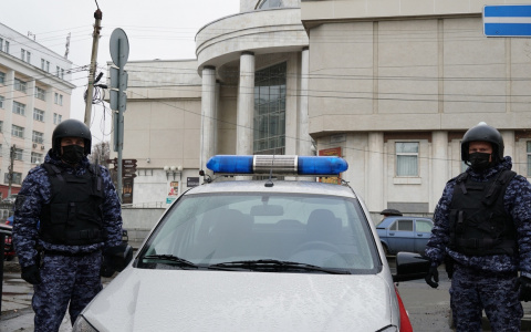 В Кирове за один день росгвардейцы задержали сразу двух человек с наркотиками