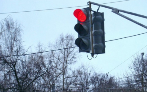 Перекресток Производственной и Щорса проверяют после жалоб кировчан