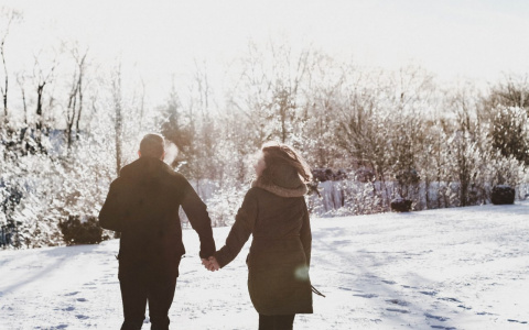 Что носить зимой: пуховики, шубы, в которых вы точно не замерзнете