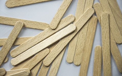 Почти 12 тысяч тонн палочек для мороженого из Кирова вывозят в Китай и Индию