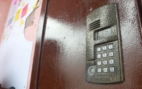 В Кирове участились случаи незаконной переустановки домофонов на «умные»