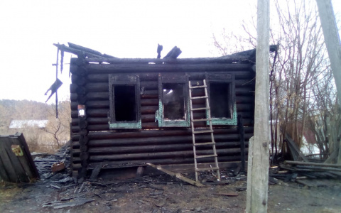 В Кировской области в пожарах погибли двое 51-летних мужчин