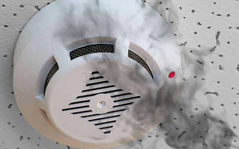 Сотрудница магазина в Кировской области помогла предотвратить пожар