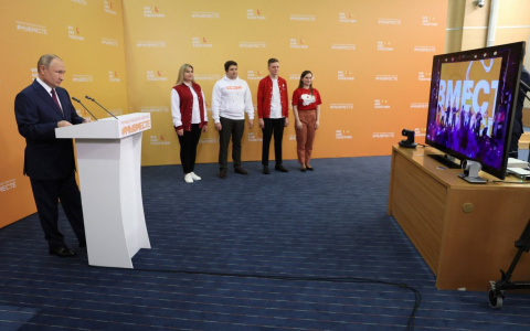 Кировчанка получила медаль Луки Крымского от Путина