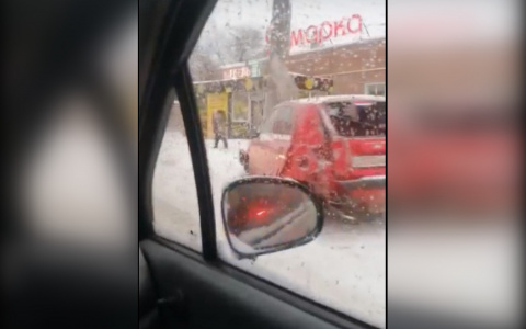 Из-за ДТП на улице Ленина образовалась 12-километровая пробка