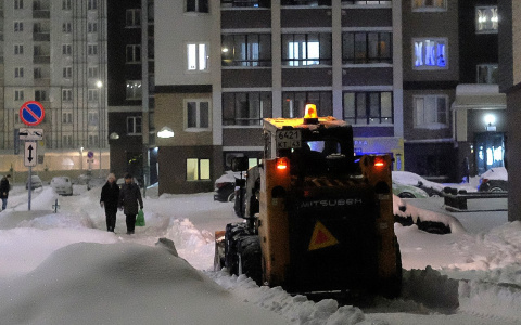 Правительство Кировской области взяло на контроль состояние дорог и тротуаров