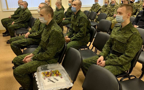  «‎Вы прошли жесткий отбор»: десять кировчан будут охранять Кремль