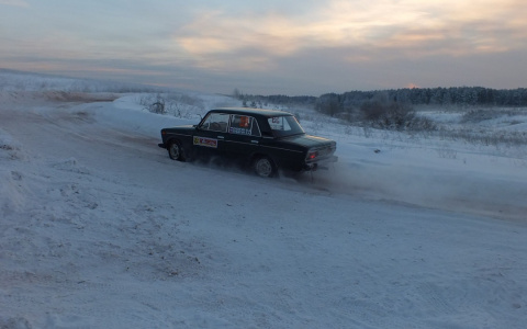 «Скорость, резкие повороты и пейзажи, которые не уступят карельским»: гонщики о «Ралли Вятка»