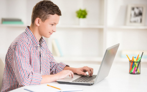 Клиенты Tele2 могут с выгодой подключить образовательные услуги «Ростелекома»