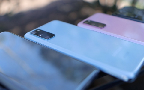 Кировчане смогут взять смартфон в аренду