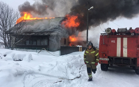 В частном доме в Кировской области произошел пожар в канун Нового года