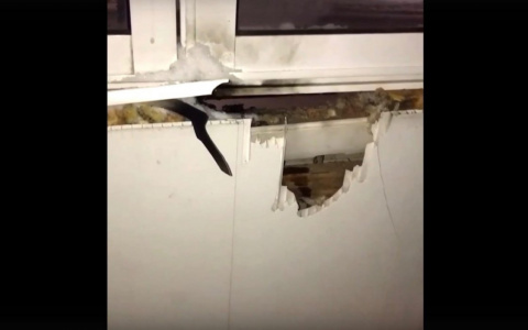 В новогоднюю ночь в Кирове взрыв фейерверка повредил балкон