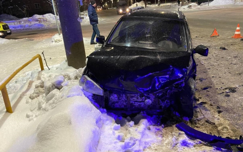В Кирове в массовом ДТП на Некрасова пострадали три человека