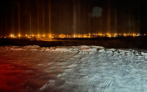 Жители Кировской области заметили в небе необычное природное явление