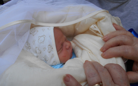 Минтруд: в 2022 году размер пособий по беременности и родам увеличится