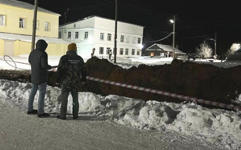 В Кировской области рабочий погиб под обвалившимся грунтом в траншее